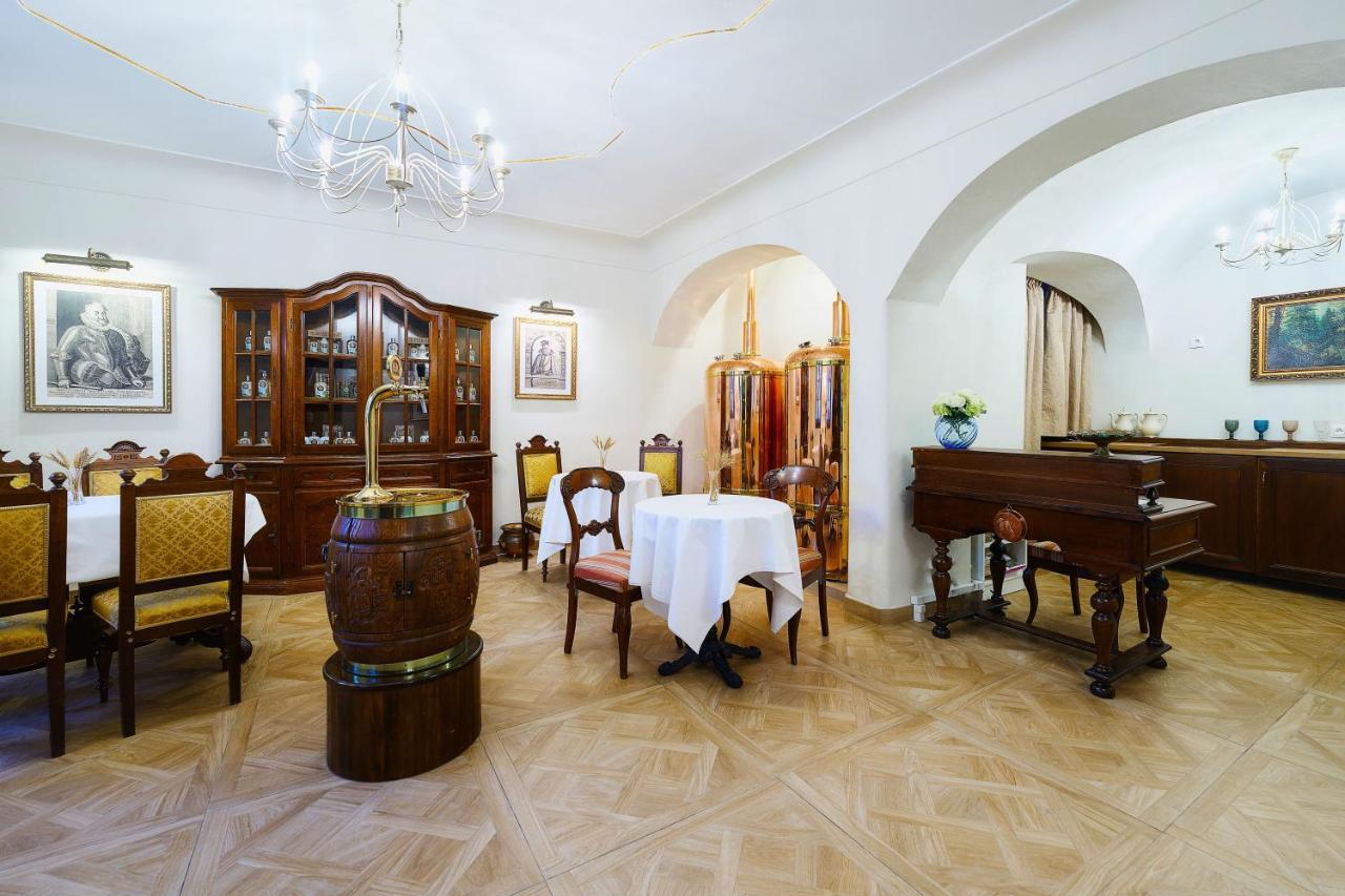 Spa Beerland Chateaux - U Zlate Hrusky / At Golden Pear Прага Екстериор снимка