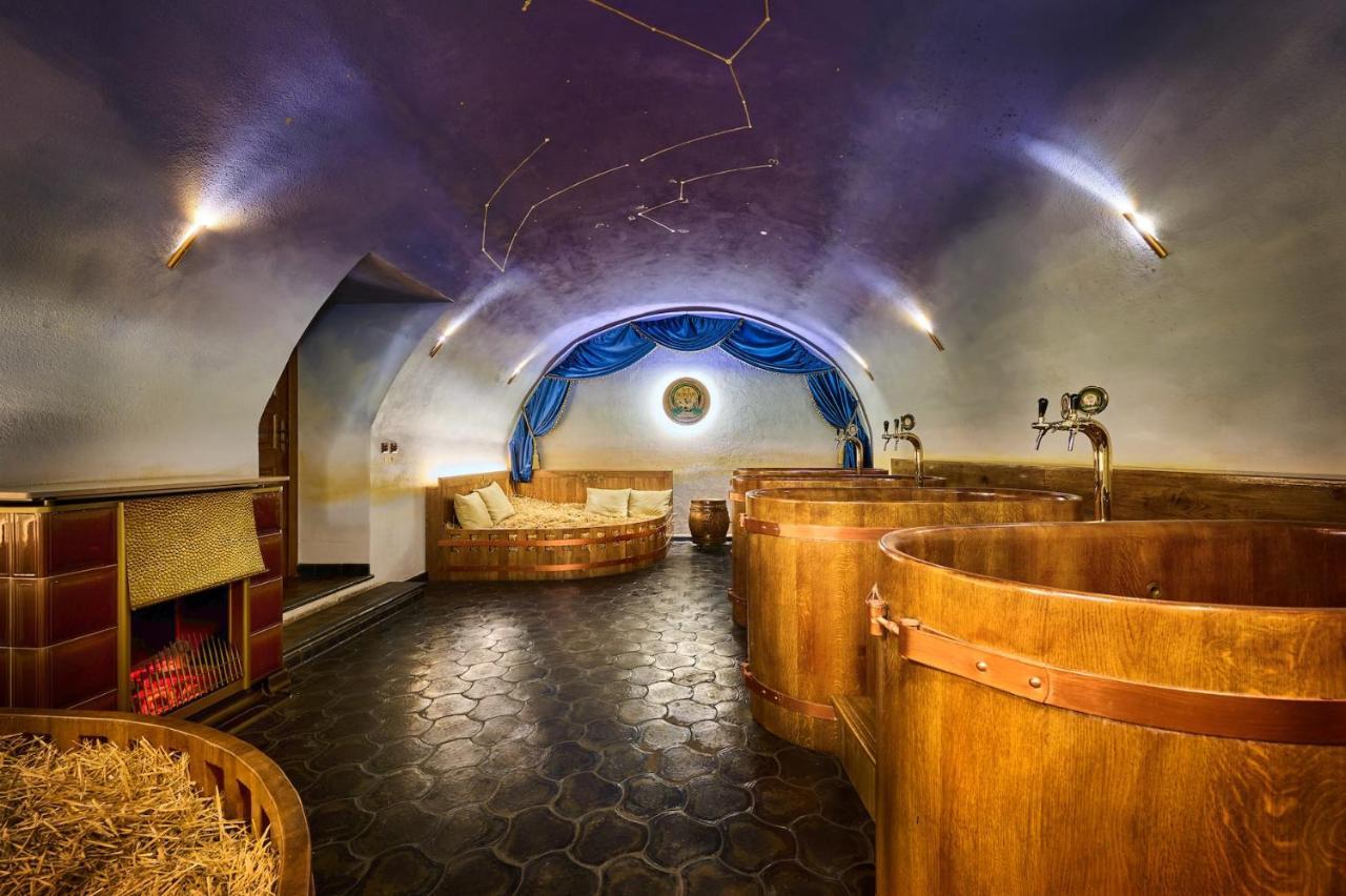 Spa Beerland Chateaux - U Zlate Hrusky / At Golden Pear Прага Екстериор снимка